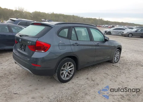 2015 BMW X1 xDrive28I из США, поврежденный, VIN WBAVL1C54FVY32220
